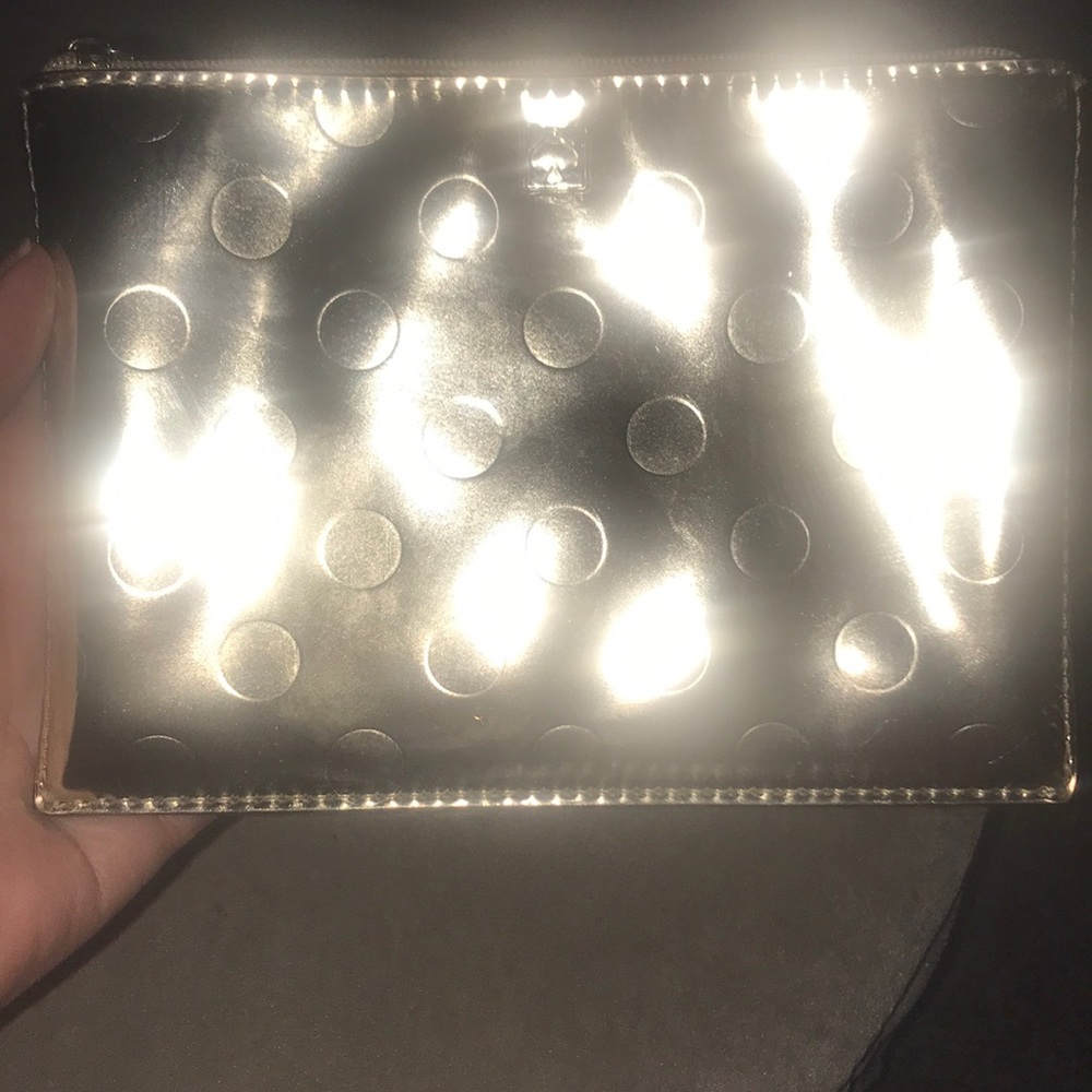 Free Kate Spade metallic gold small cosmetic bag - Picture 4 of 7